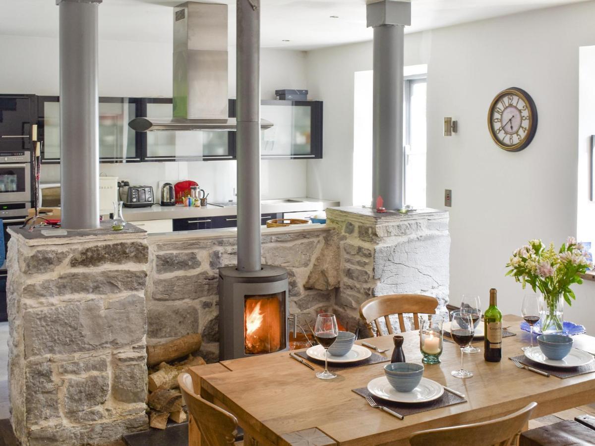 Ballyquirke House By Trident Holiday Homes Moycullen エクステリア 写真