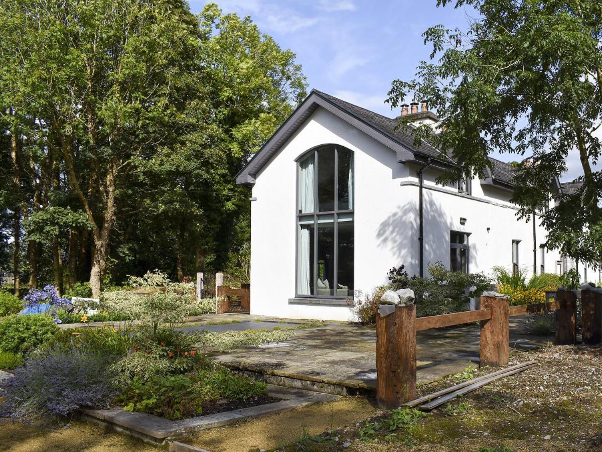 Ballyquirke House By Trident Holiday Homes Moycullen エクステリア 写真